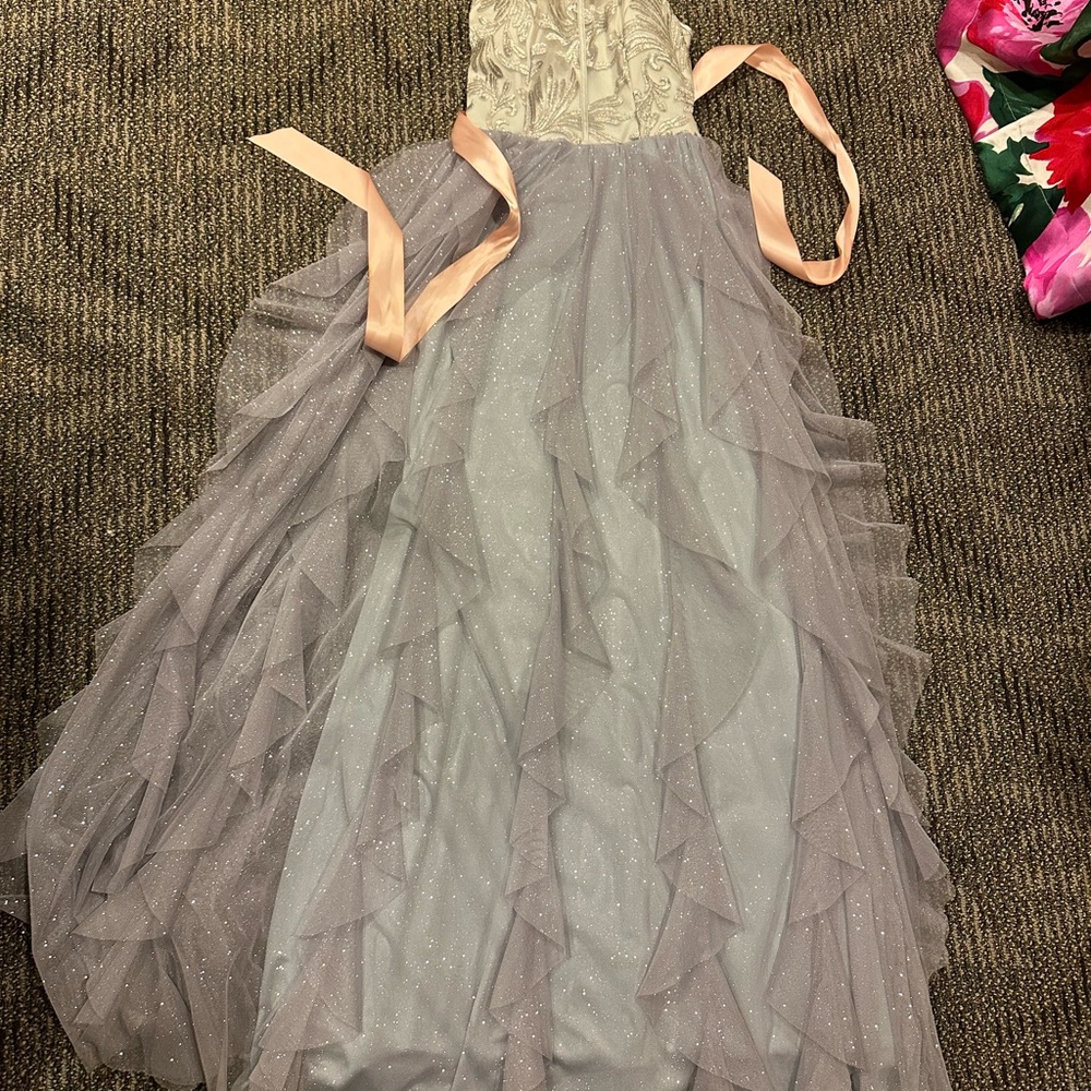 Purple Formal Dress with Elegant Design and Flattering Fit